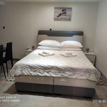 Apartament Cres Exteriér fotografie