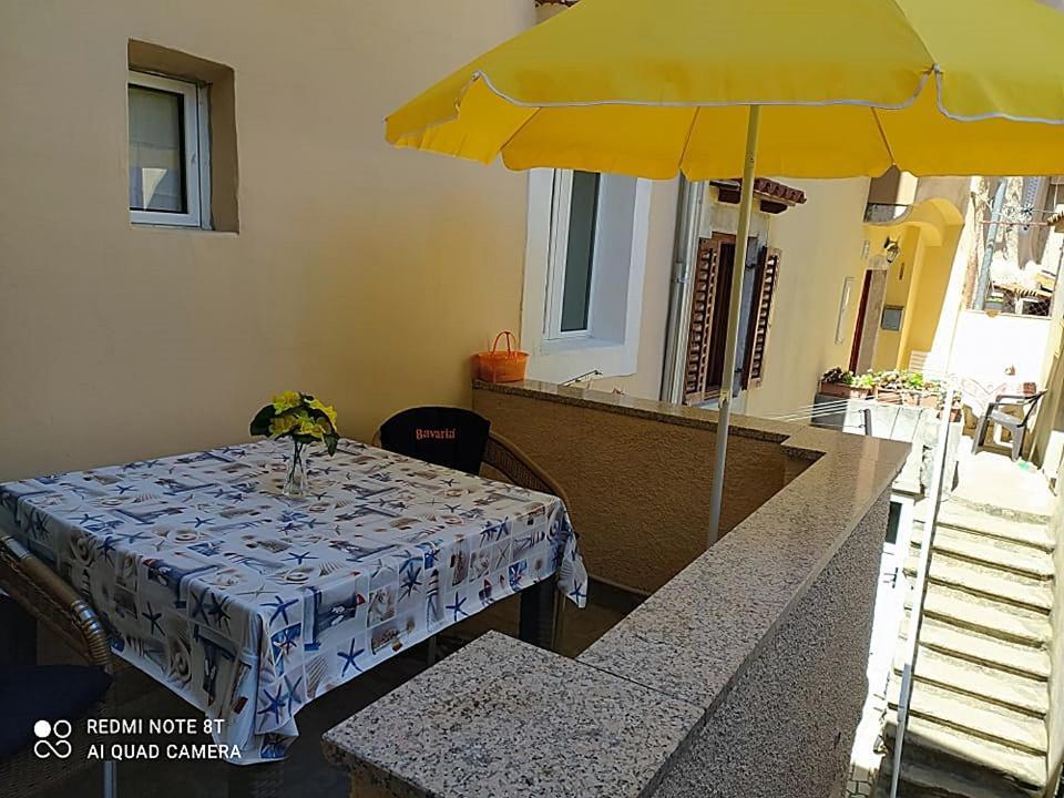 Apartament Cres Exteriér fotografie